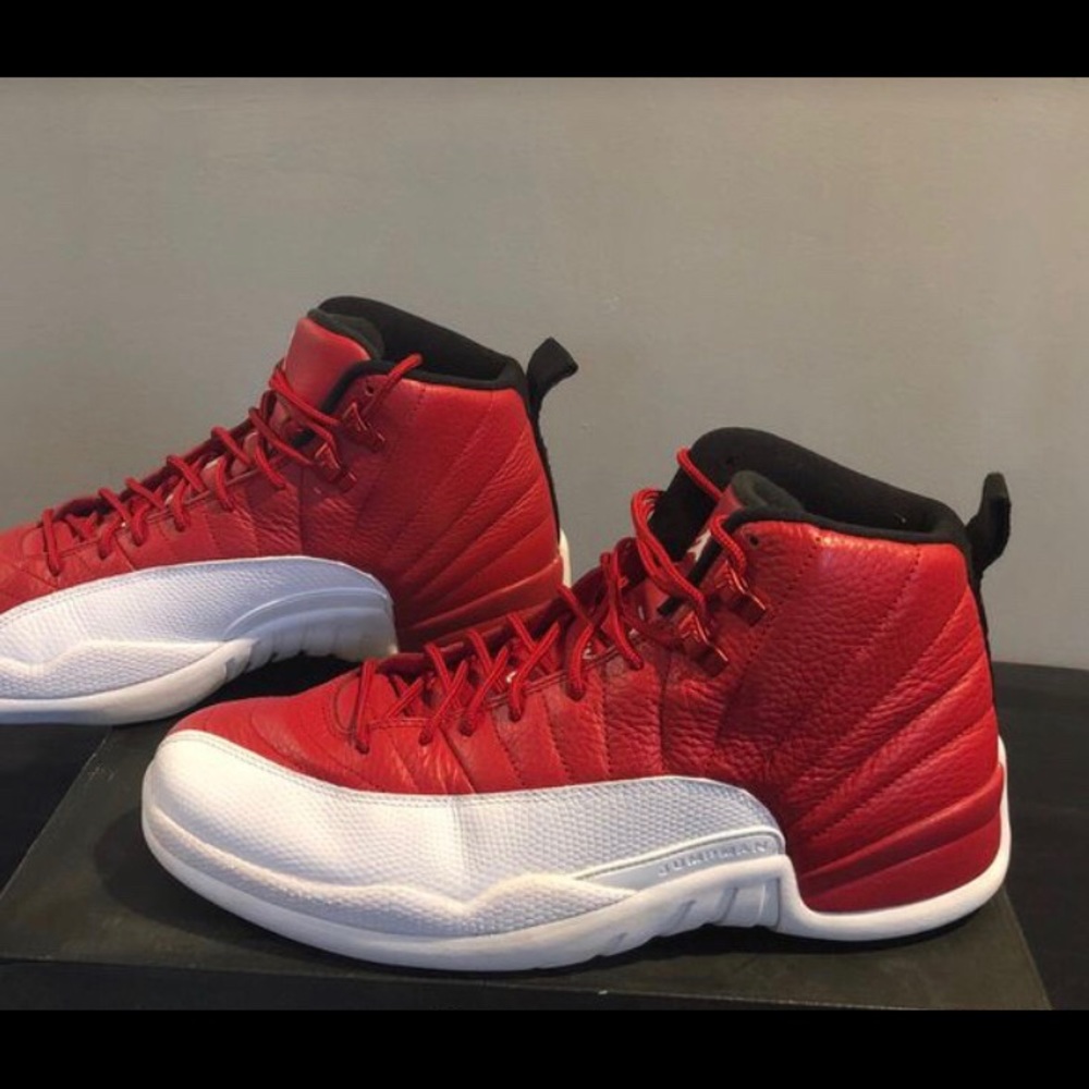 Jordan 12 cherry - Picture 2 of 2
